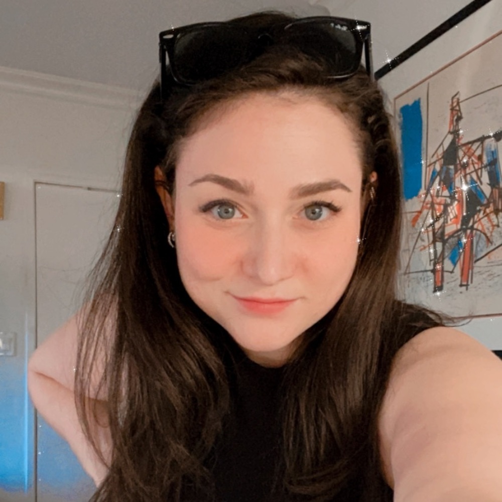 Meet your Posher, Julia